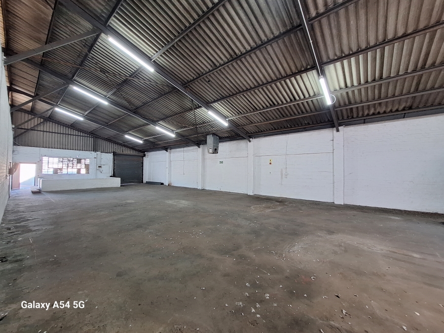 To Let Commercial Property for Rent in Wetton Western Cape